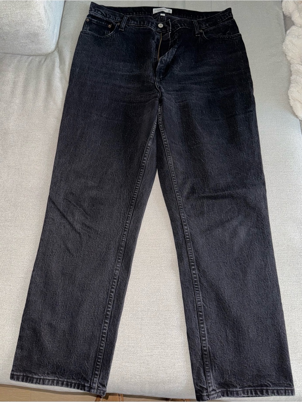 Abercrombie & Fitch Women’s 90’s Straight Ultra High Rise Relaxed Black Jeans